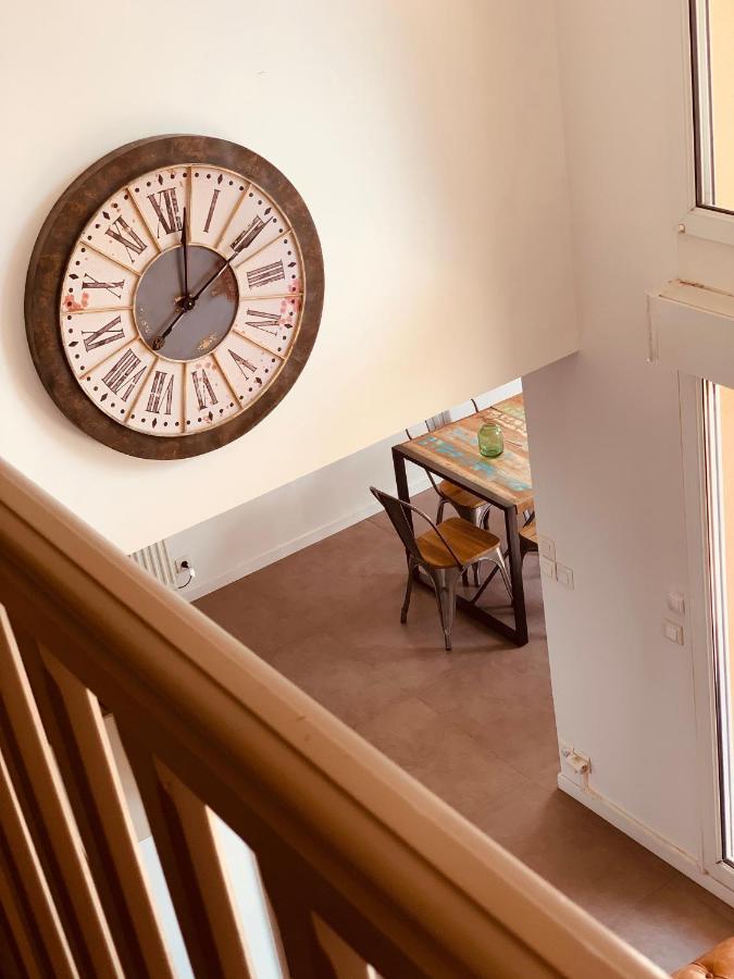 Bed And Breakfast Luxe La Defense U-Arena Courbevoie Bagian luar foto