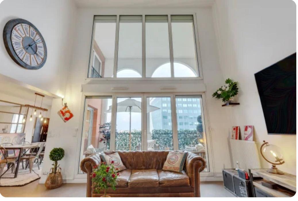 Bed And Breakfast Luxe La Defense U-Arena Courbevoie Bagian luar foto